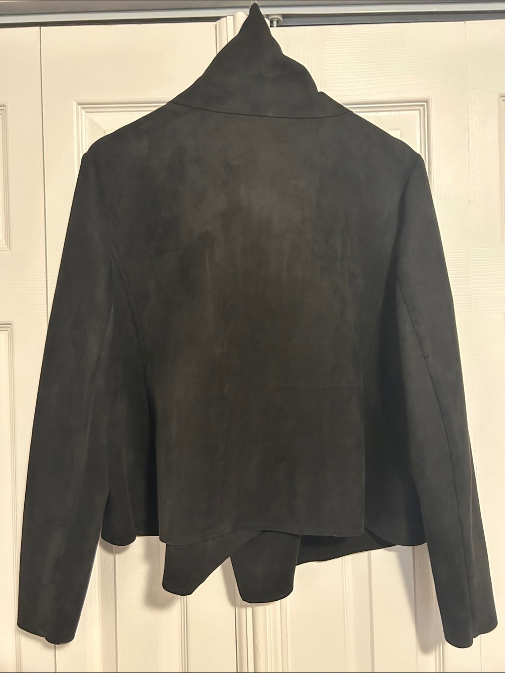 Anne Klein Black Draped Suede Open-Front Asymmetrical Jacket - Picture 13 of 15